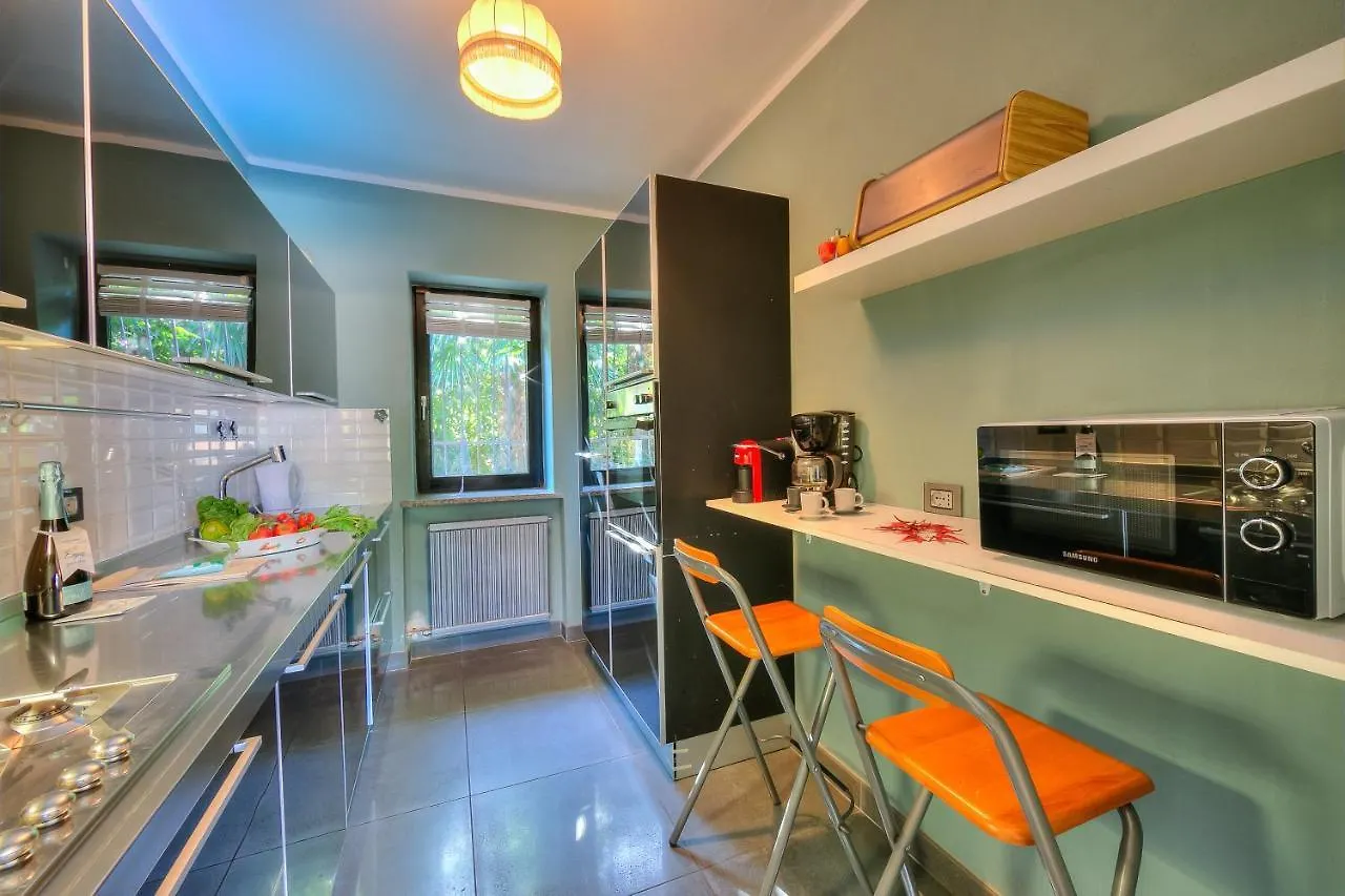 Villa Casa Francesca Garden And View - Happy Rentals Castelveccana