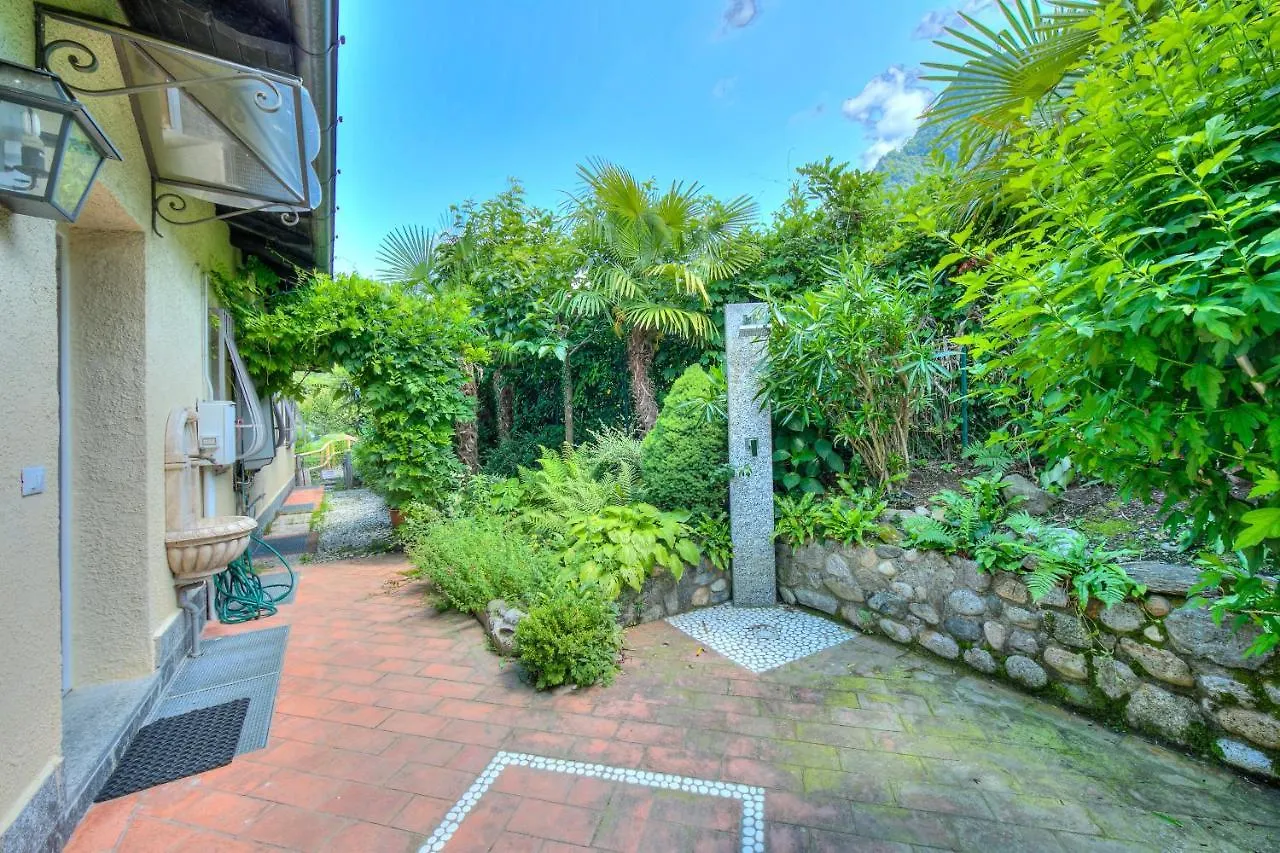 Villa Casa Francesca Garden And View - Happy Rentals Castelveccana Italy