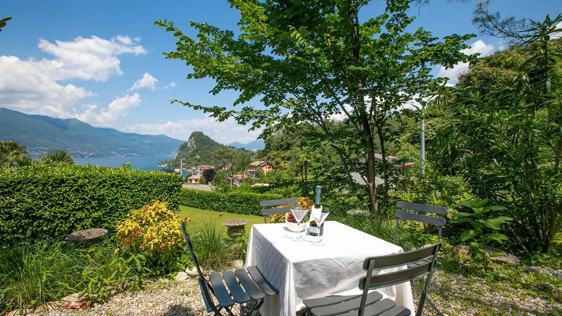 Casa Francesca Garden And View - Happy Rentals Castelveccana 0*,